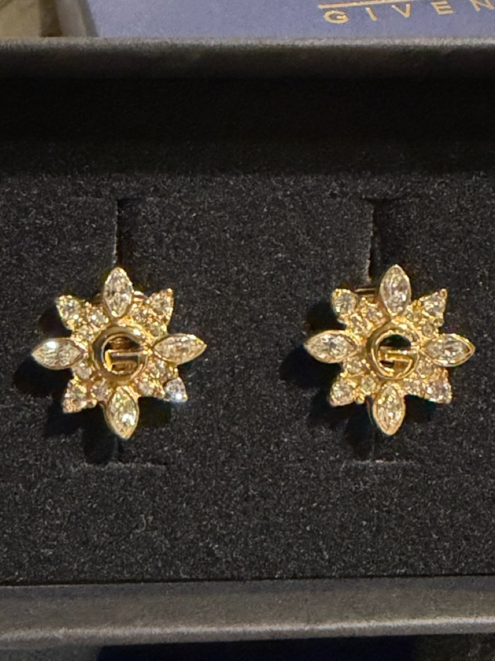 GIVENCHY Flower Crystal G Gold Plated Clip On Earrings Vintage incl box card - Picture 4 of 10
